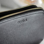 Czarna, skórzana torebka Agebel – porównanie z MIMI LARGE Bag