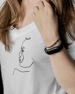 Tiny Tattoo – najpiękniejsze minimalistyczne koszulki w Polsce