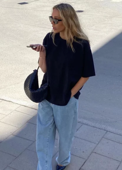 Stylizacja z koszulką oversize